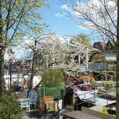 & Quiet Canal Apartamento