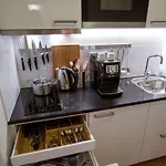 아파트 & Quiet Canal 암스테르담