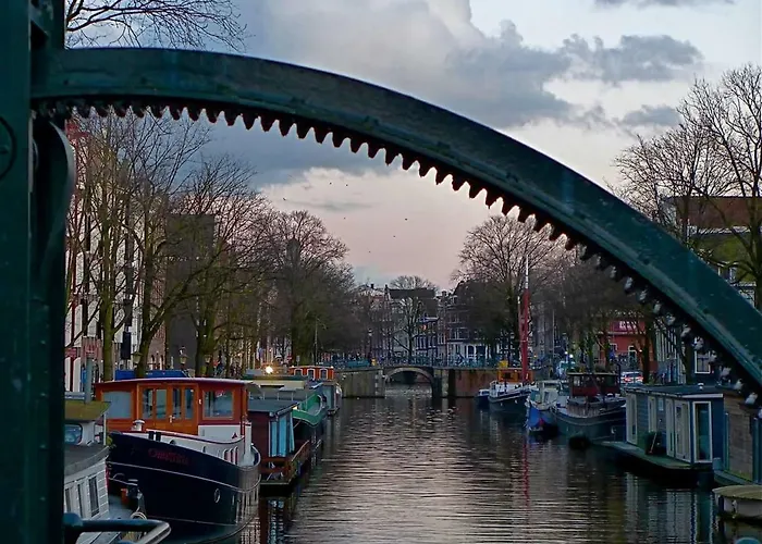Appartement & Quiet Canal Amsterdam